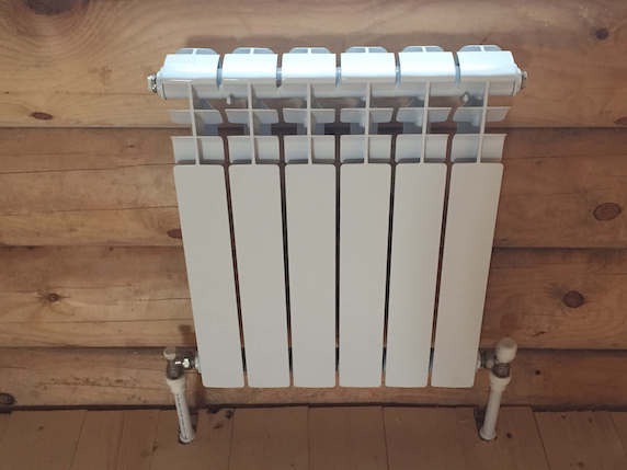 Монтаж отопления в деревянном доме: радиатор алюминиевый
