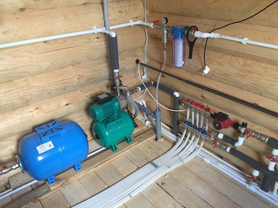 Монтаж отопления в деревянном доме: установка радиаторов